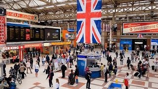 A Walk Through The London Victoria Station London England [upl. by Munt]